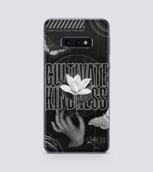 Samsung Galaxy S10 e Cultivate Kindness